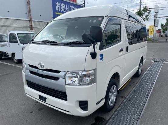 HIACE TOYOTA 