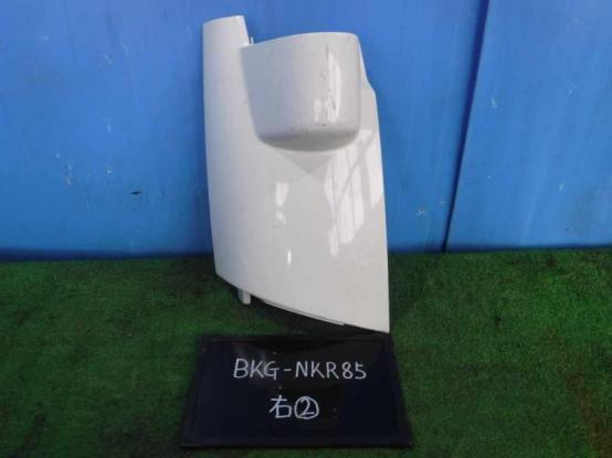 コーナーパネル（右）　いすゞ　エルフ　BKG-NKR85　[P25463]