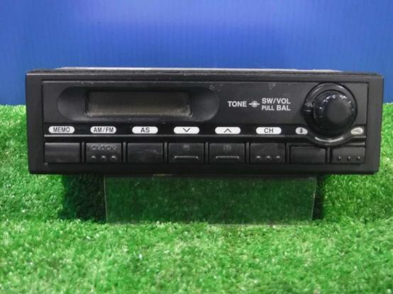 ラジオ　いすゞ　ギガ　PKG-CYJ77W8　[P29785]