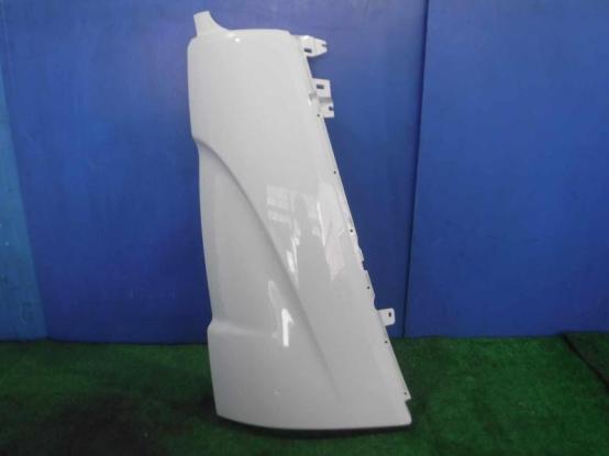 コーナーパネル（右）　日野　レンジャー　2KG-FD2ABA　[P30817]