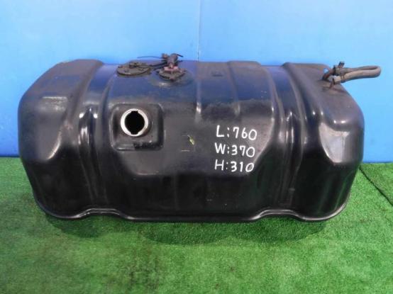フューエルタンク（63L）　いすゞ　エルフ　KR-NHS69EAV　[P30902]