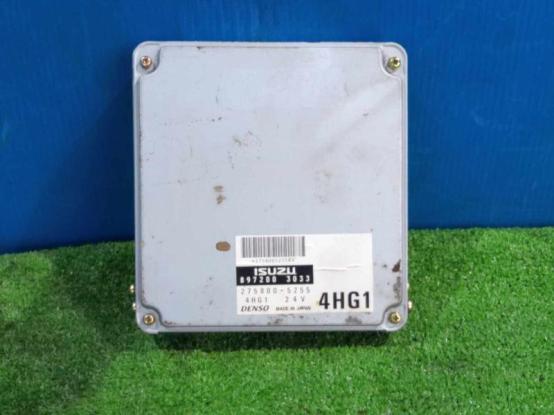 ECU　エンジンコンピューター　いすゞ　エルフ　KK-AKR71LR　[P31387]