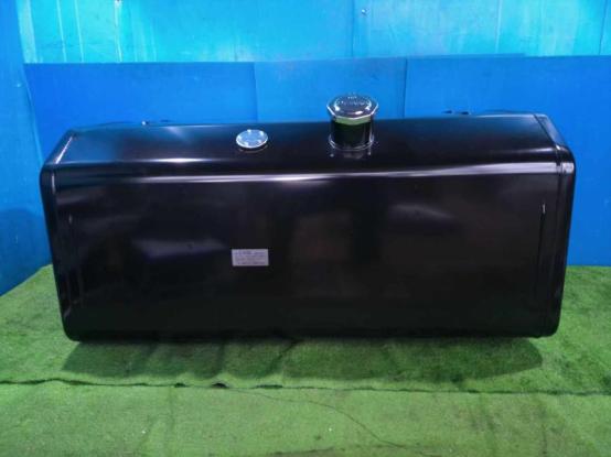 フューエルタンク（400L）　いすゞ　ギガ　QKG-CYJ77A　[P31568]