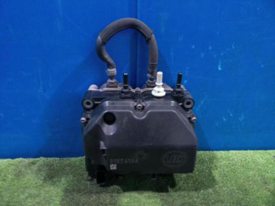 アドブルーポンプ　日産UD　コンドル　TKG-MK38C　[P32454]