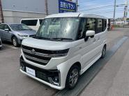 中古車 スズキ　スペーシアカスタム　４ＷＤ　ＨＹＢＲＩＤ　ＸＳ