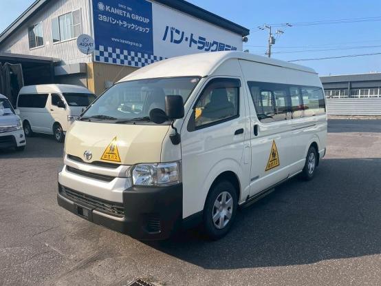 HIACE&nbsp;COMMUTER&nbsp;TOYOTA&nbsp;