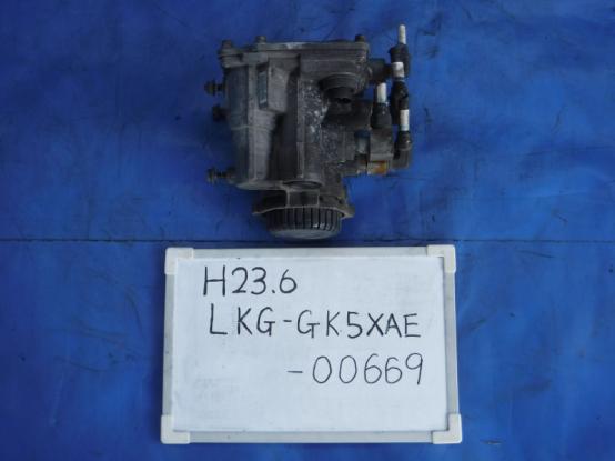 トレーラーコントロールバルブ　日産UD　クオン　LKG-GK5XAE　[P19418]