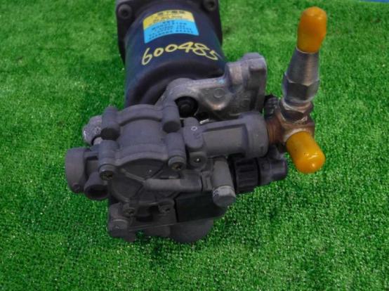 中古トラック・中古車・中古トラック部品販売ディーラー あなたのクルマ・トラックライフをサポート