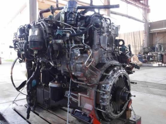 エンジンAy（6M70）　三菱ふそう　スーパーグレート　PJ-FV50JX　[P26062]