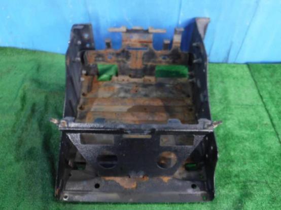 バッテリーケース　日野　プロフィア　QPG-SH1EEDG　[P30656]