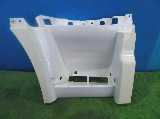 ステップカバー（右）　日野　プロフィア　QPG-SH1EEDG　[P32002]