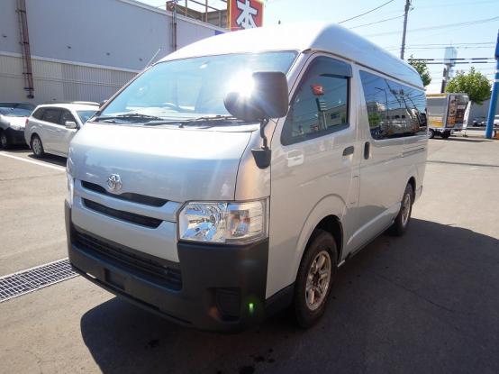 レジアスエース　トヨタ　４ＷＤ　ＤＸ　ハイルーフ　６人　４ドア　[S02342]