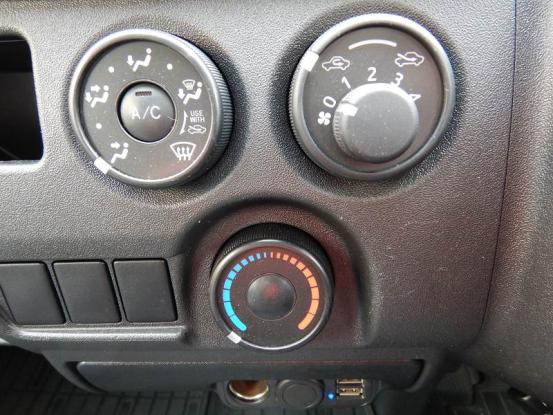 レジアスエースバン　トヨタ　４ＷＤ　冷蔵冷凍車　−２２℃〜＋３５℃　[S02399]