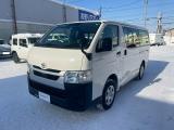 中古車 商用車・バン　ハイエースバン　４ＷＤ　ＤＸ　９人　４ドア